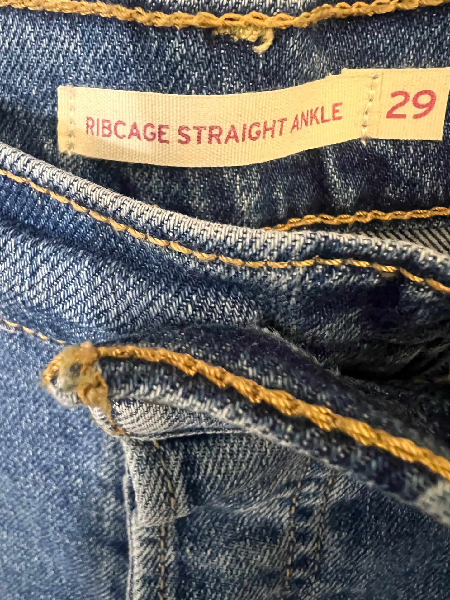 Levi's Size 29 Waist Ribcage Straight Ankle Jeans