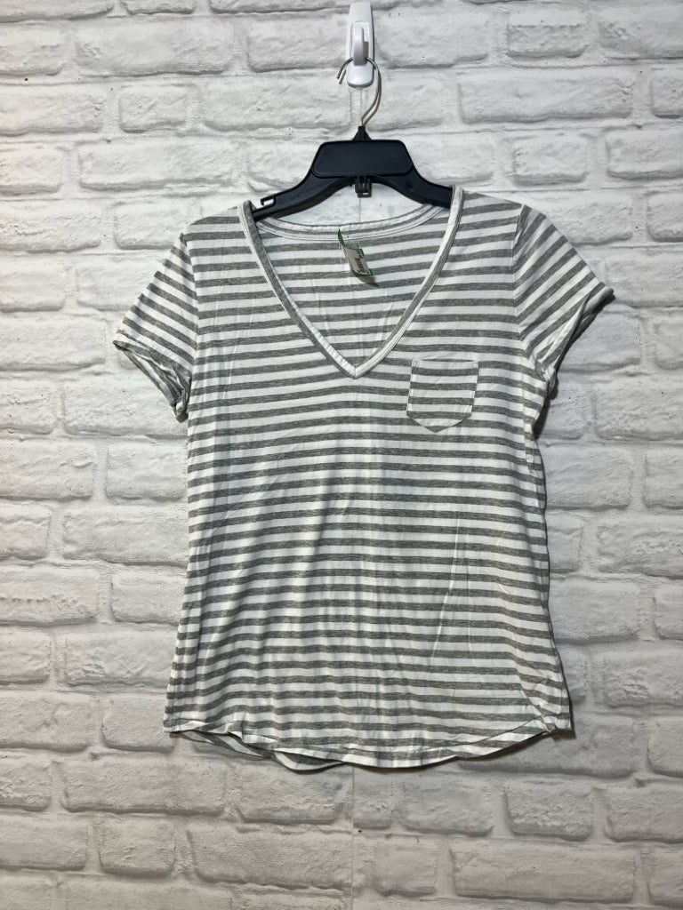 Size M Gap Casual Top