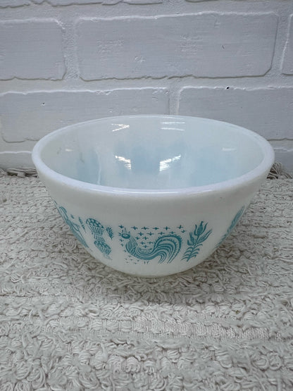 Pyrex Bowl Set - Amish Buterprint - Three Nesting Bowls