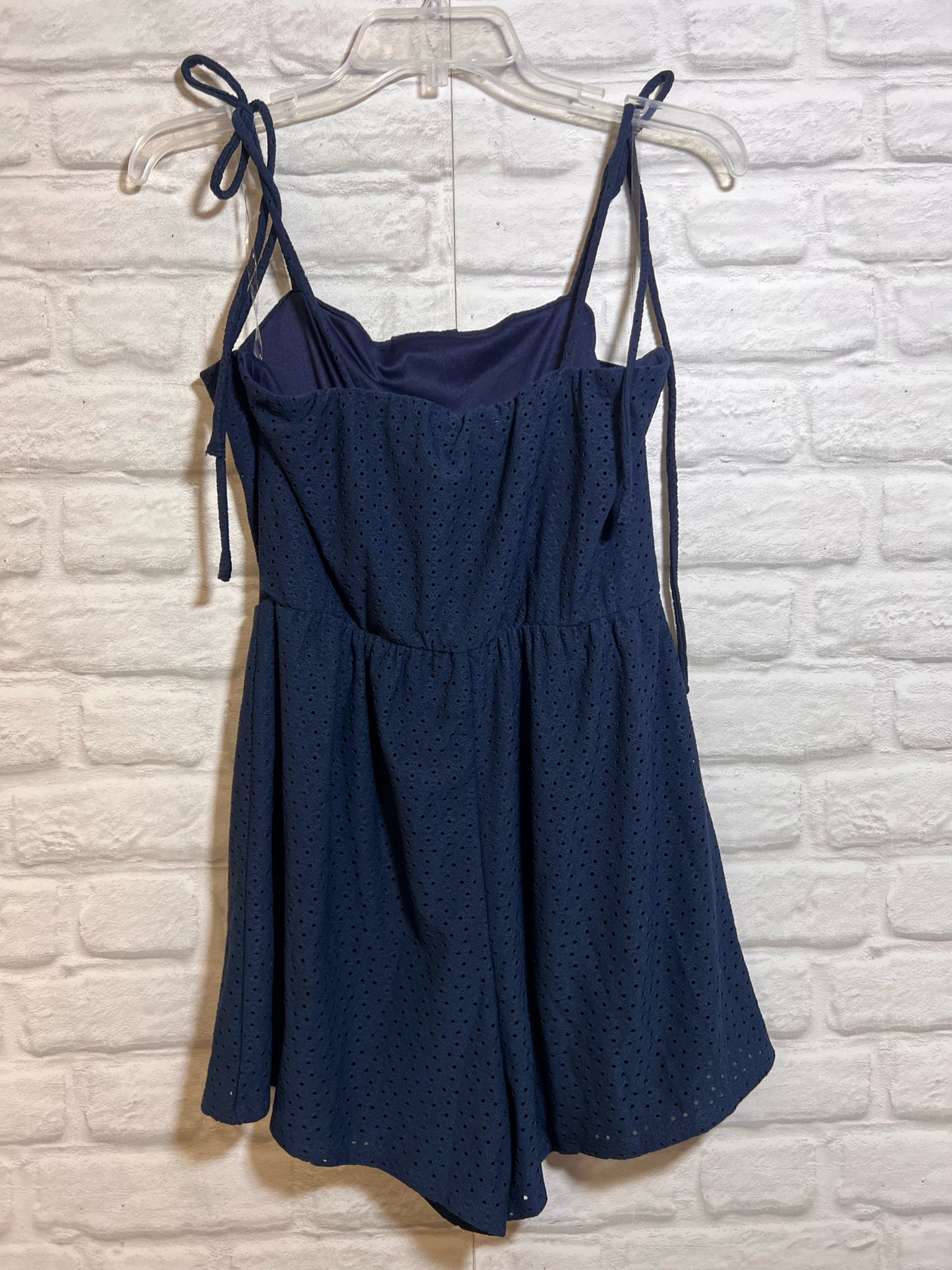 Speechless Size L NWT Romper in Navy eyelet facbric