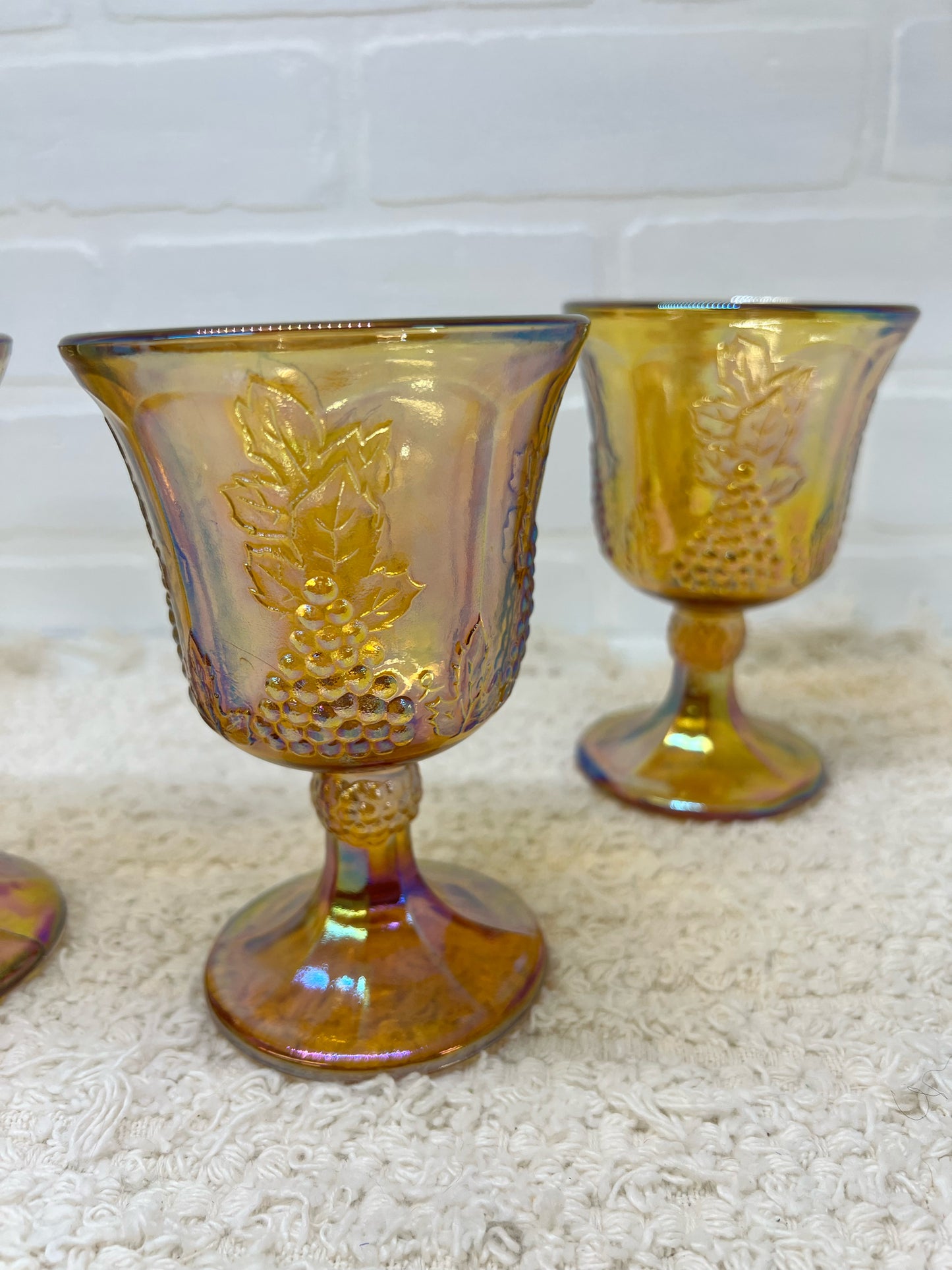 Indiana Glass Carnival iridescent goblet set (4)