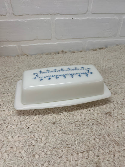 Pyrex Snowflake Garland Butter Dish