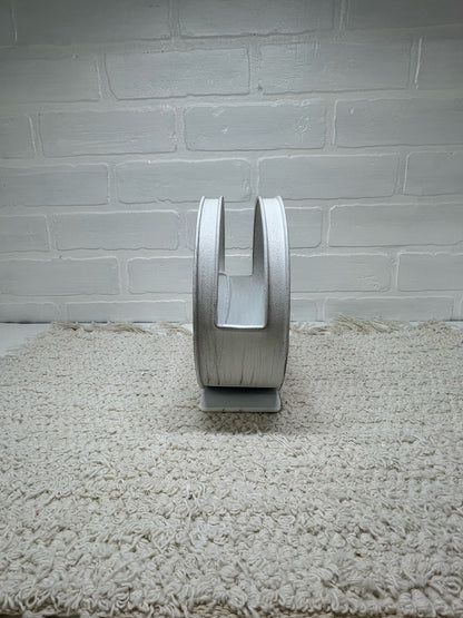 White round metal basket