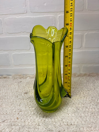 Viking Glass MCM Avocado Green Epic Drape Vase 8 Inch