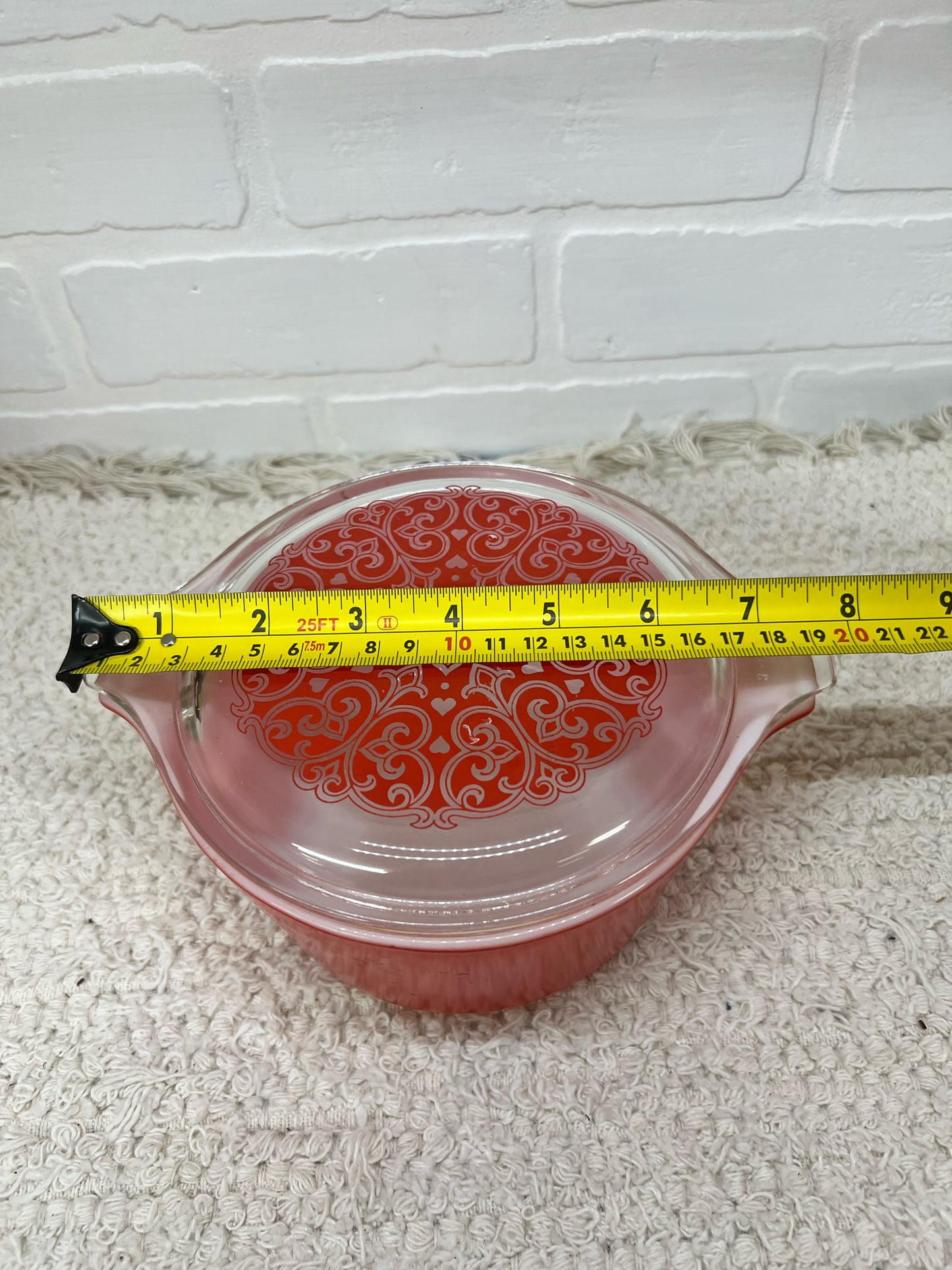 Pyrex Celtic Floral red lidded one quart casserole dish