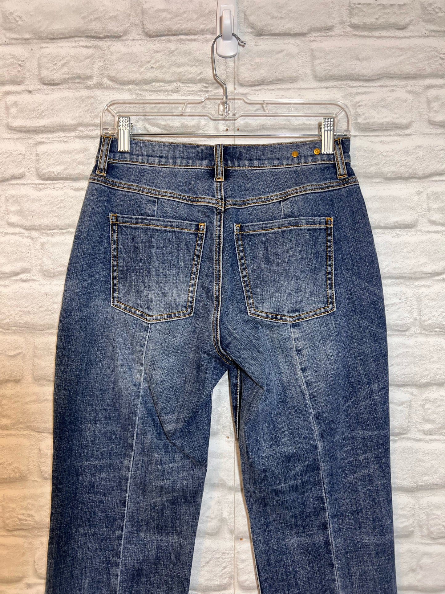 CAbi Size 2 Mid-Rise SoHo Cropped Length Jeans