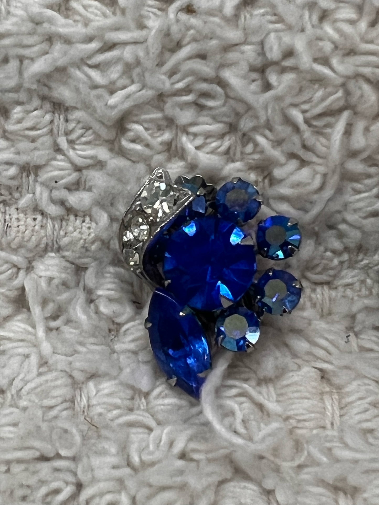 Clip-on vintage rhinestone earrings