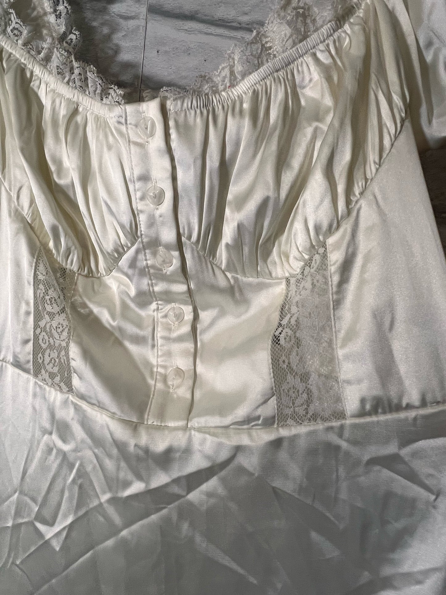 Size S Vintage Lace Detailed Satin Nightgown
