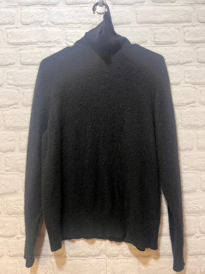 Size 1X Bloomingdale's Black Cashmere Turtleneck Sweater