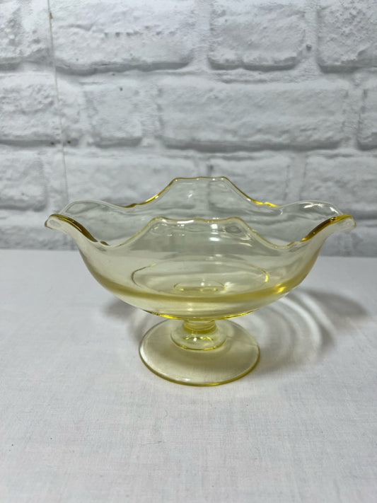 Vintage yellow Depression glass footed bowl