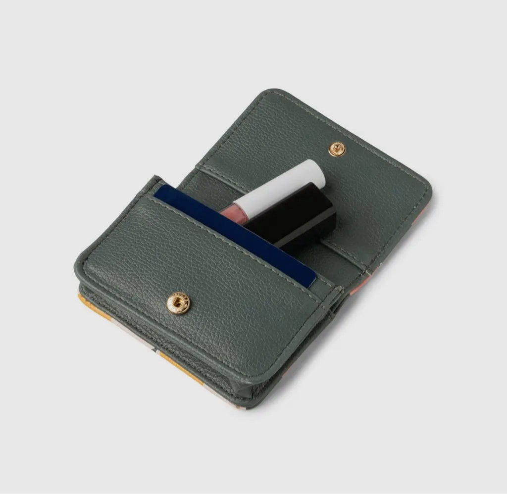 Kedzie Essentials Only Cash & Card Wallet