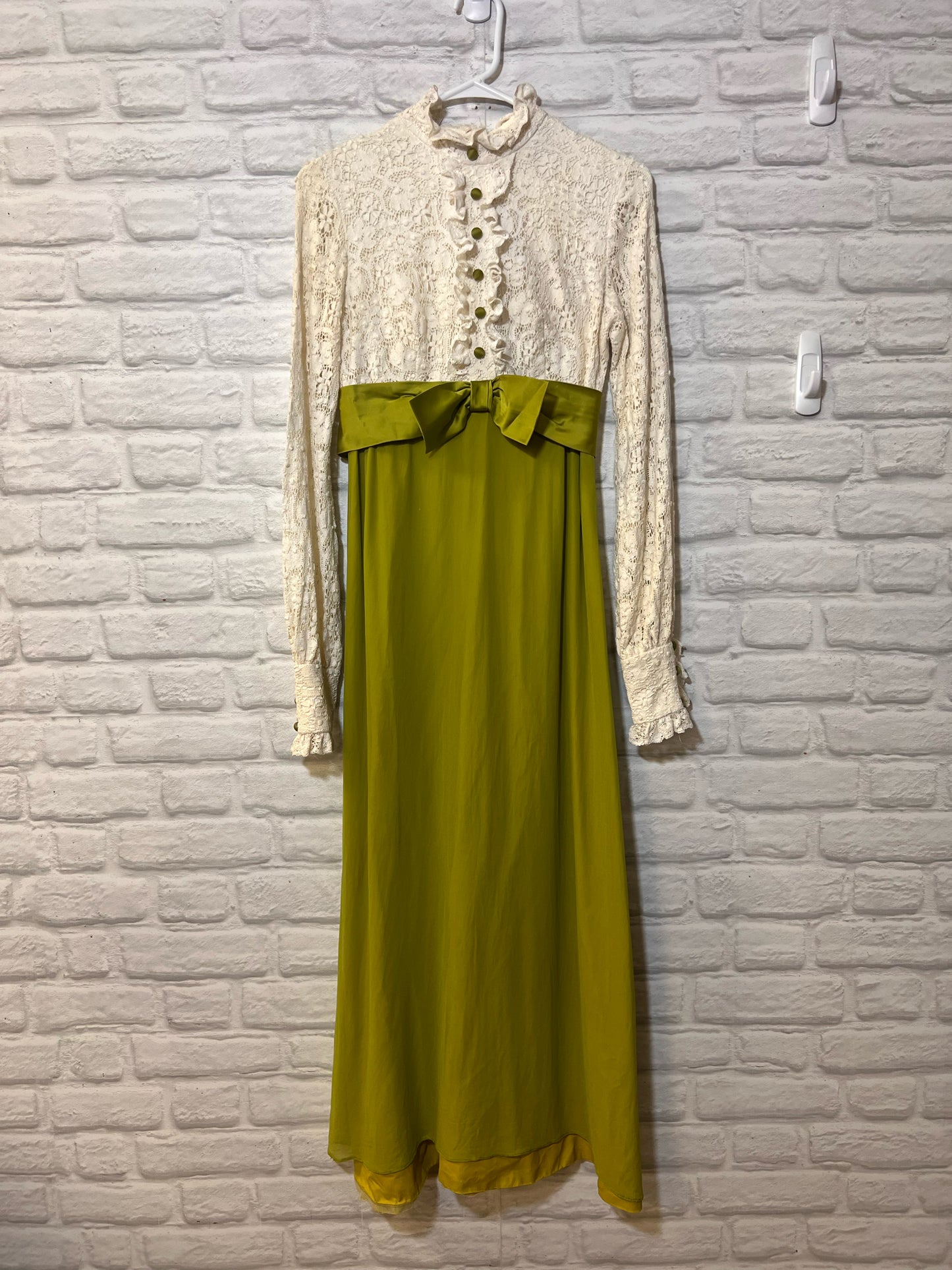 Green & White Vintage Prom/Bridesmaid Dress