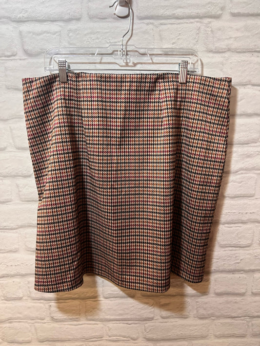 Size 1X Maurice's Houndstooth Check Skirt