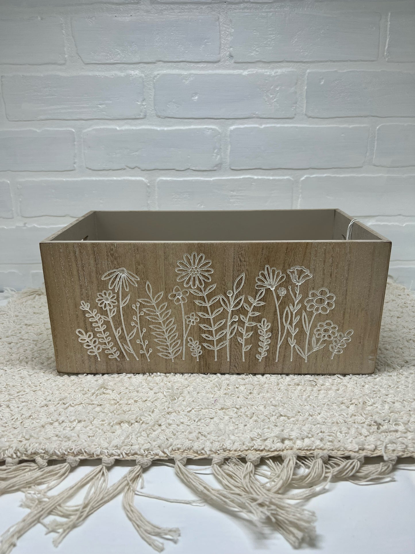 Faux wood open top box w/ floral design