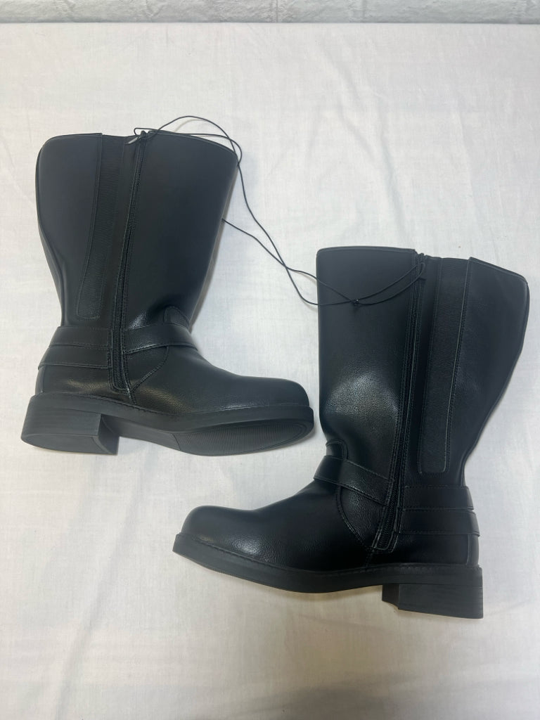 Shoe Size 10 Torrid  NWT Moto Buckle Boots