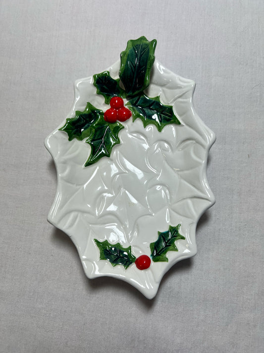 White Lefton holly plate/dish