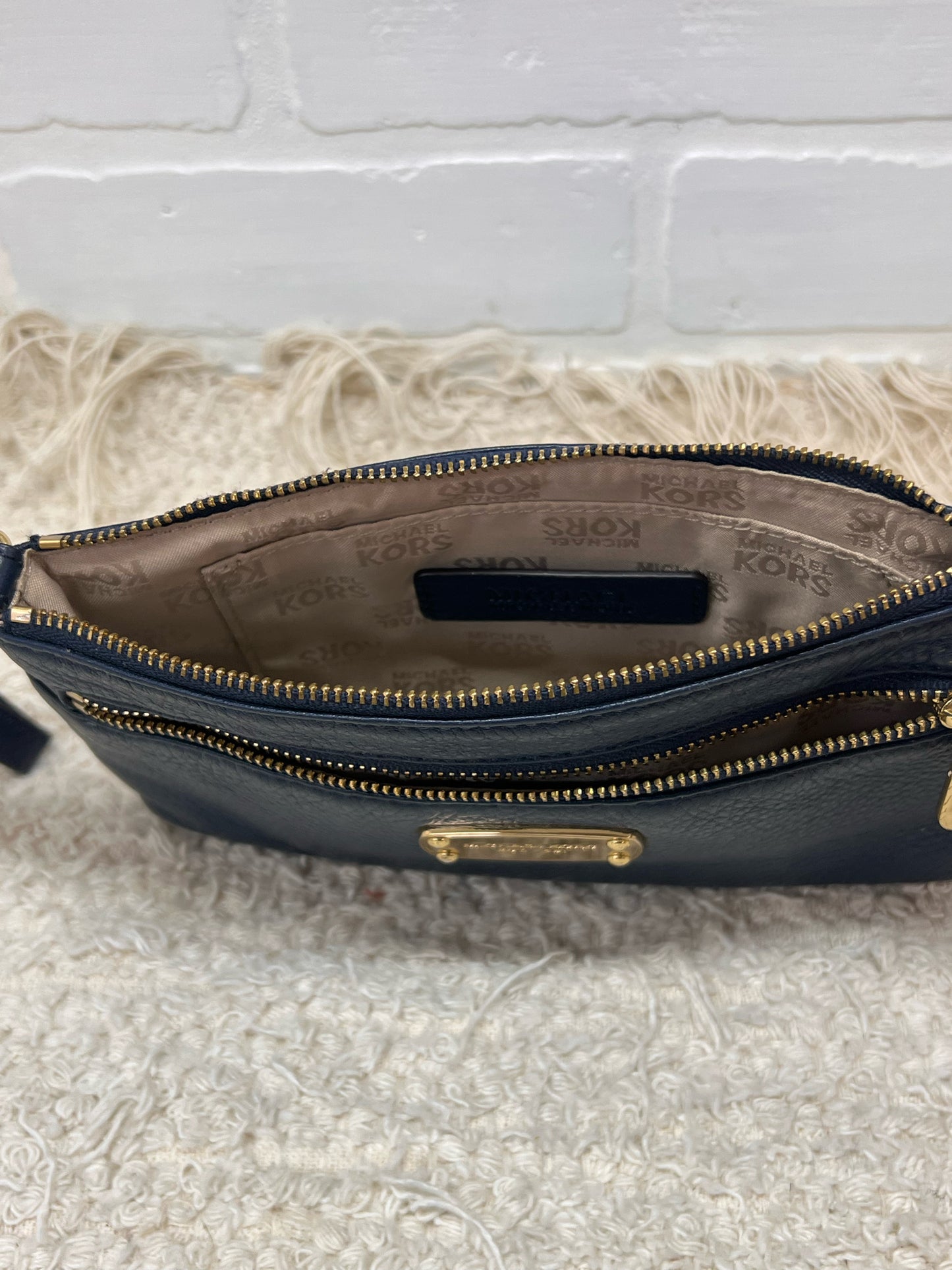 MICHAEL Michael Kors Wristlet Bag in Navy Leather