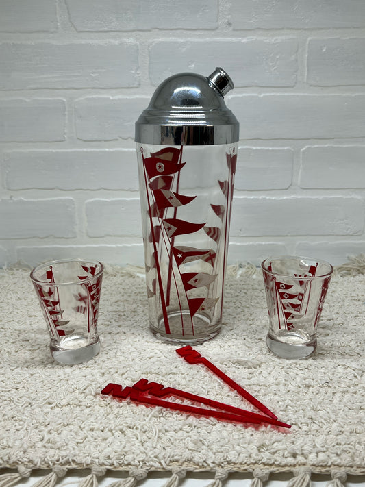 Art Deco Hazel Atlas nautical cocktail shaker w/ two glasses - HARD TO FIND!