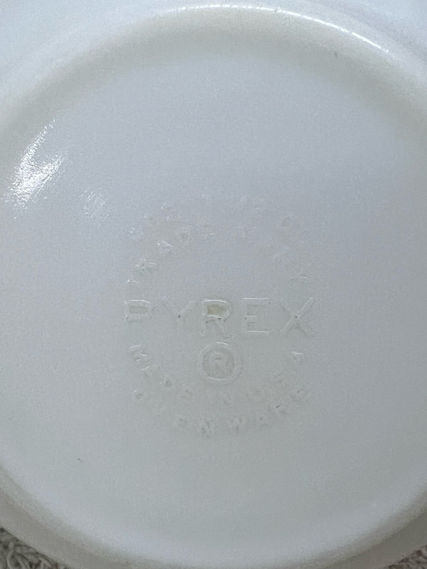 Pyrex Bowl Set - Amish Buterprint - Three Nesting Bowls