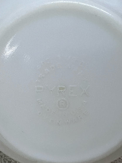 Pyrex Bowl Set - Amish Buterprint - Three Nesting Bowls
