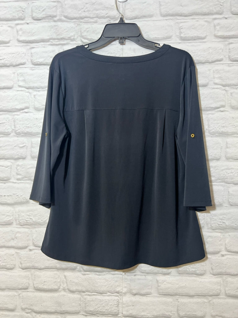 Size L Ellen Tracy black button down top