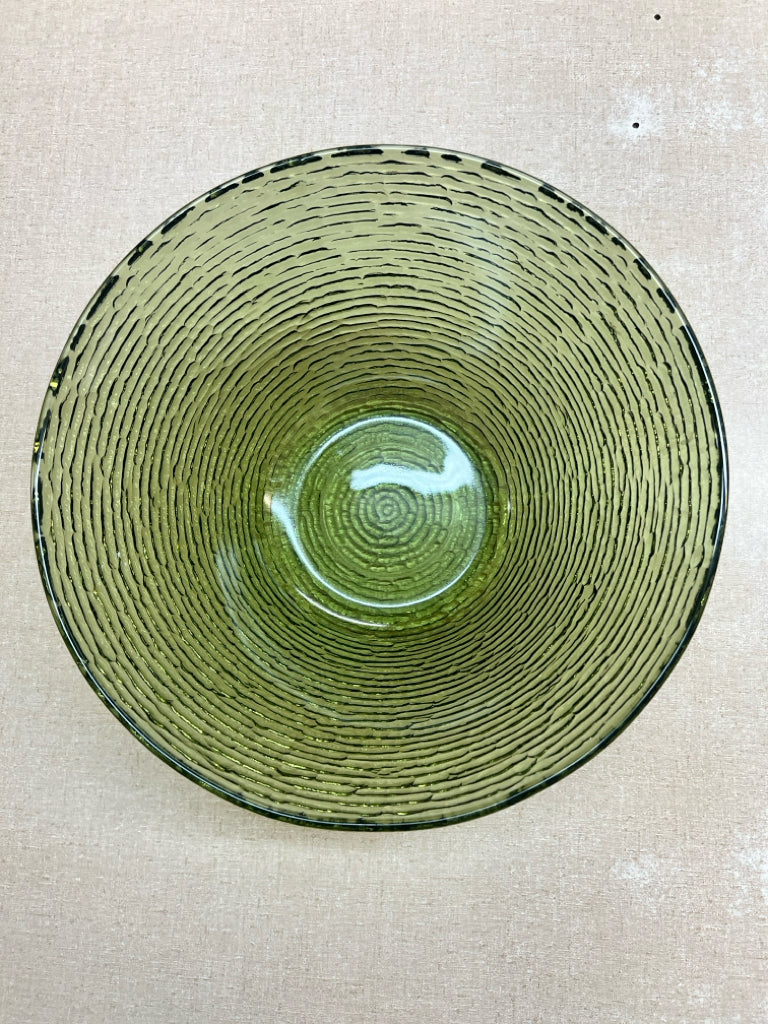 Anchor Hocking Avacado Green Salad  Bowl