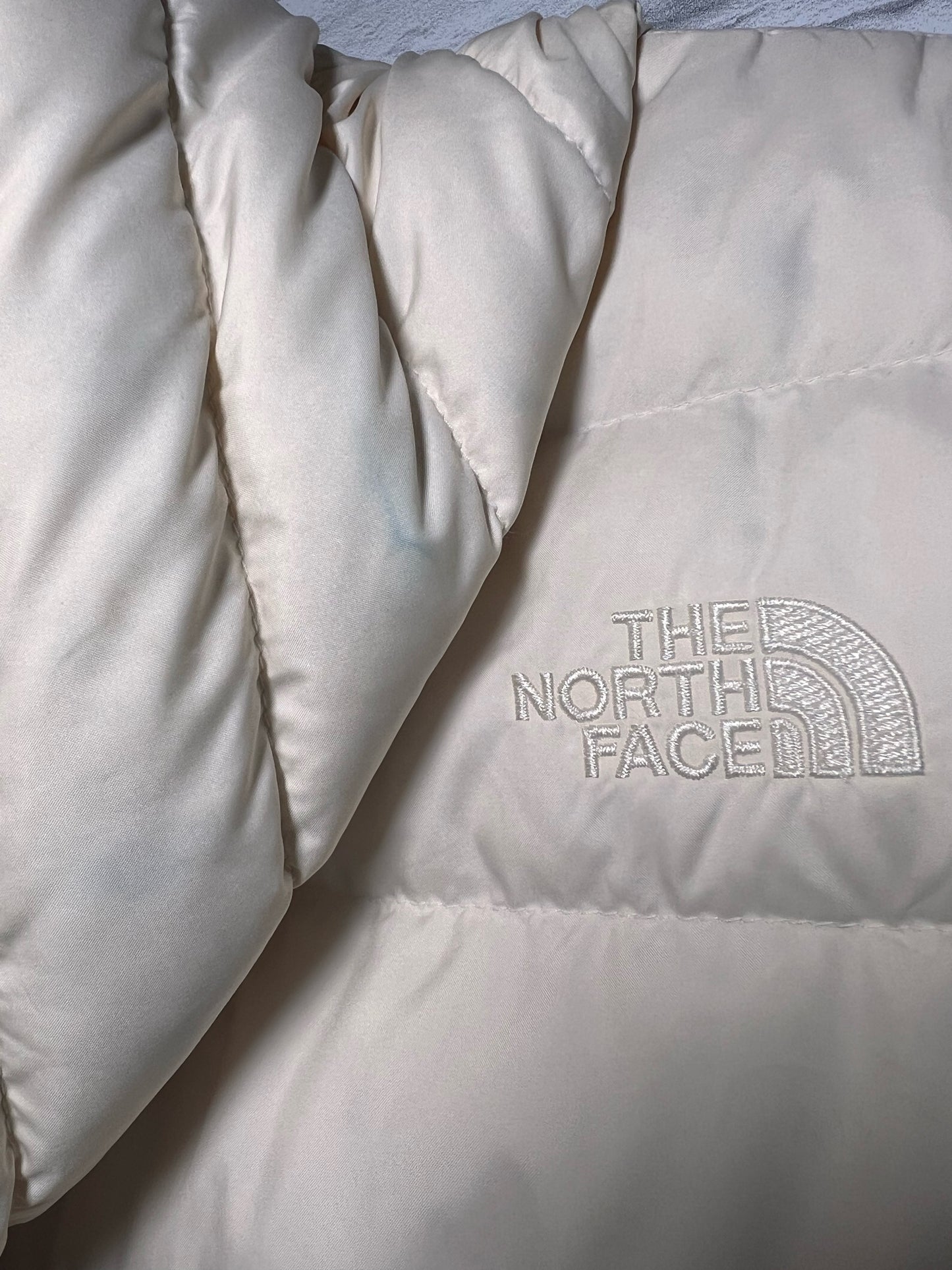 Size M The North Face Niche Ivory Down Filled Hooded Vest