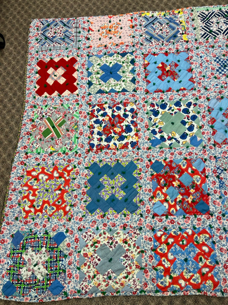 Vintage patchwork quilt 74"x64" Circa 1960s