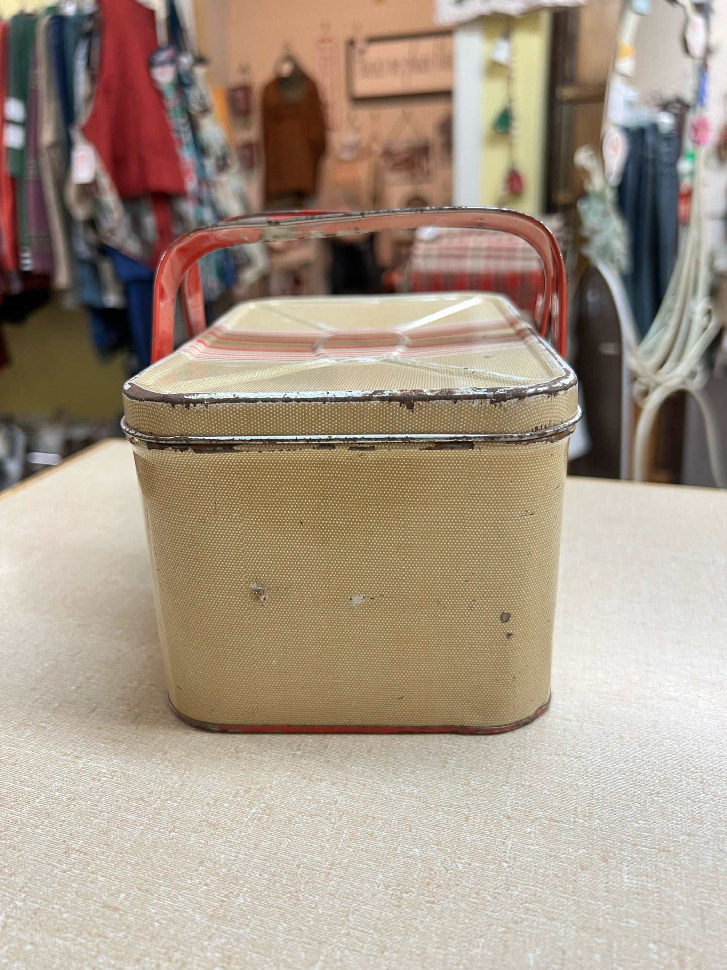 Vintage striped metal lunch tin/mini picnic basket