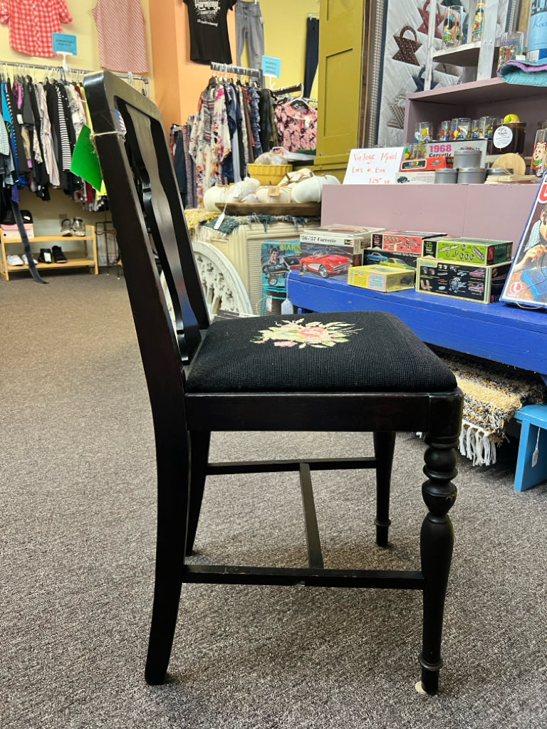 Vintage Needlepoint Seat Chair