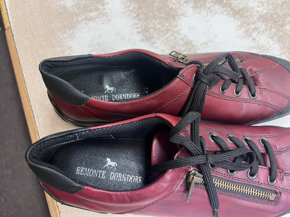 Shoe Size 42 Remonte Dorndorf Maroon & Black Sneakers
