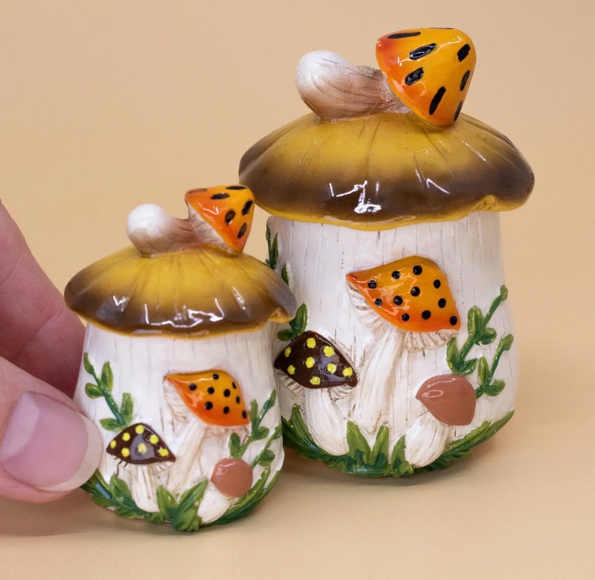 Merry Mushroom 70s Inspired Two-Piece Figurine Set