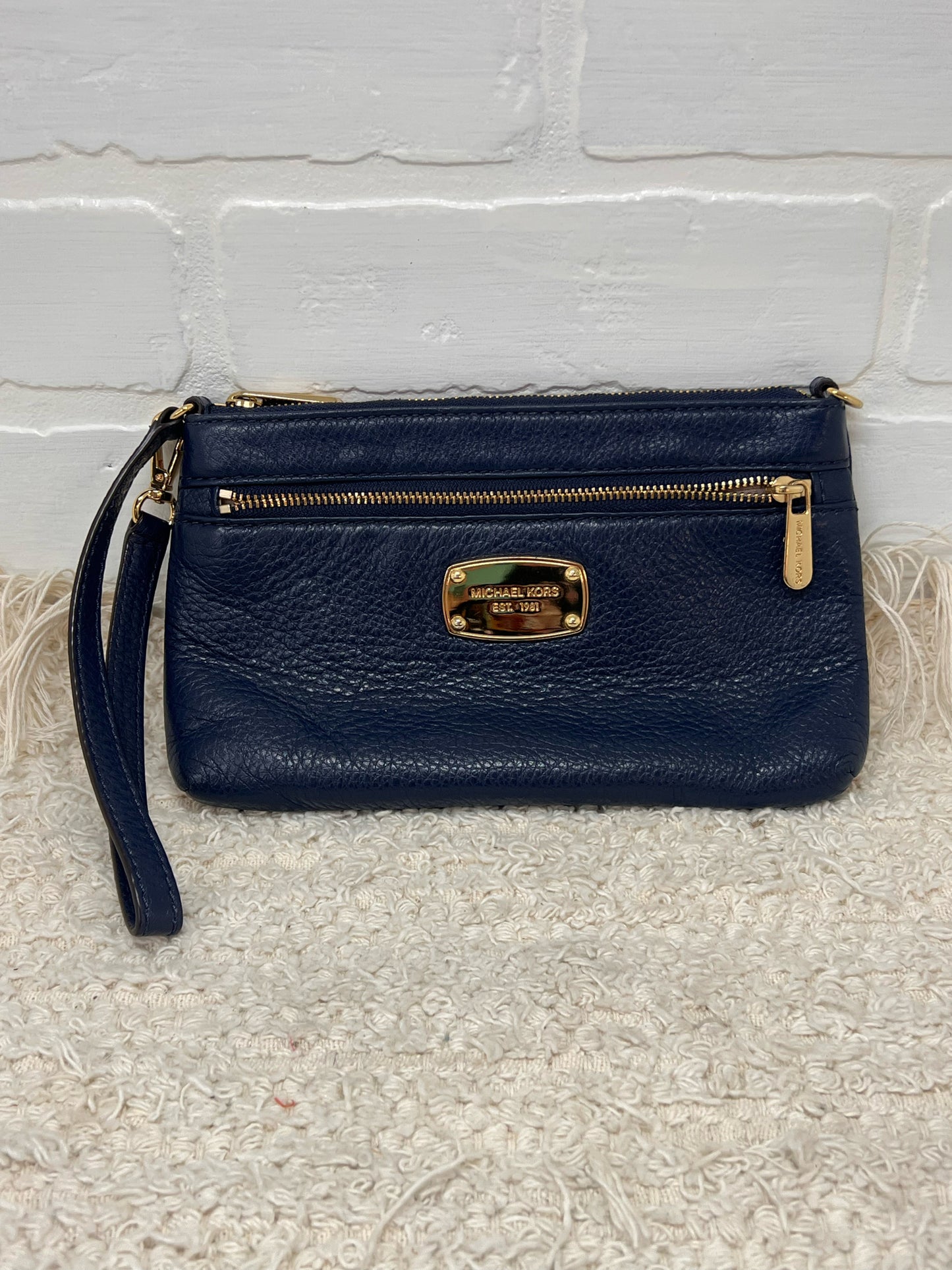 MICHAEL Michael Kors Wristlet Bag in Navy Leather