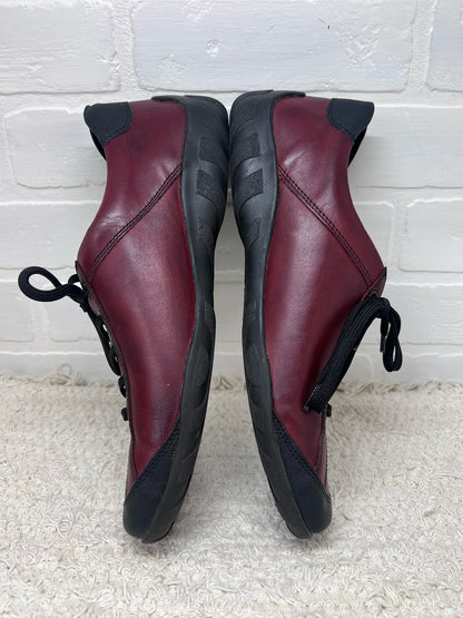 Shoe Size 42 Remonte Dorndorf Maroon & Black Sneakers