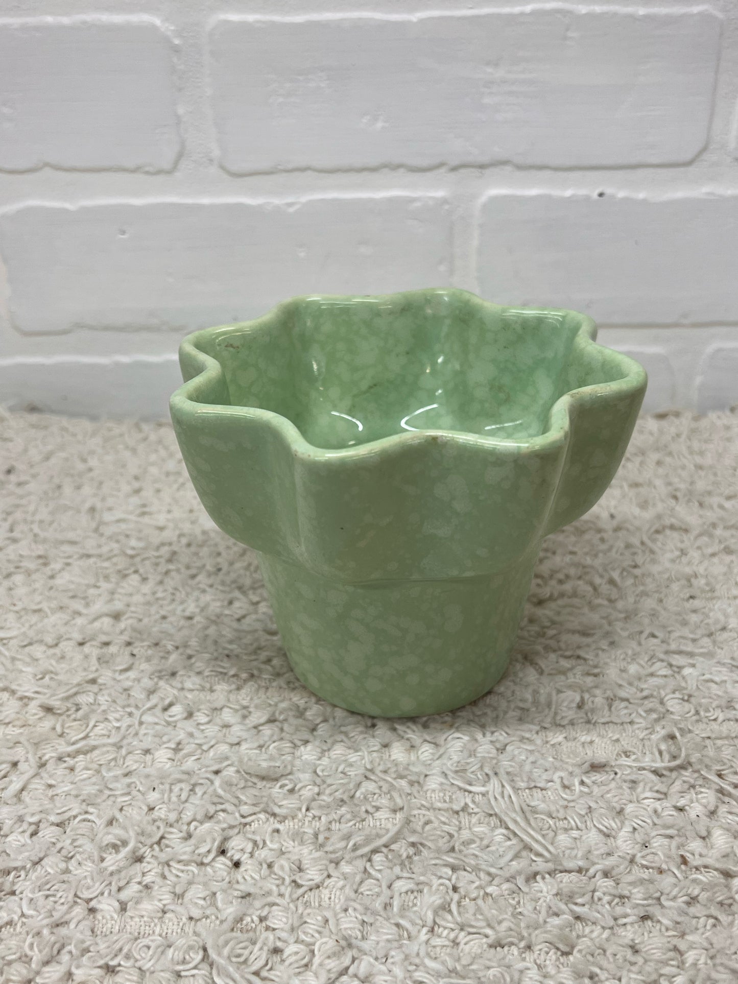 Imperial Pottery Mottled Mint Green Ruffled Flower Pot