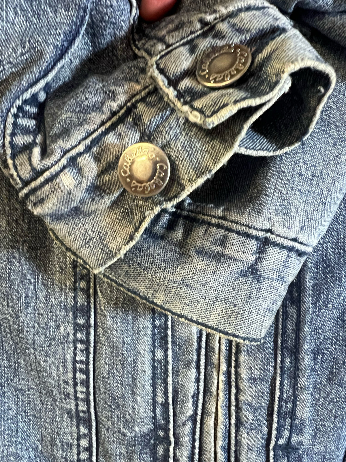 Size S Cabela's Vintage 100% Cotton Denim Jacket