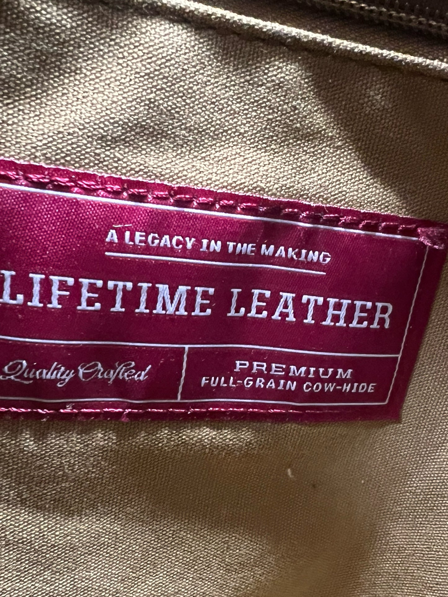 Duluth Trading Co. NWT Lifetyle Leather Sling Bag