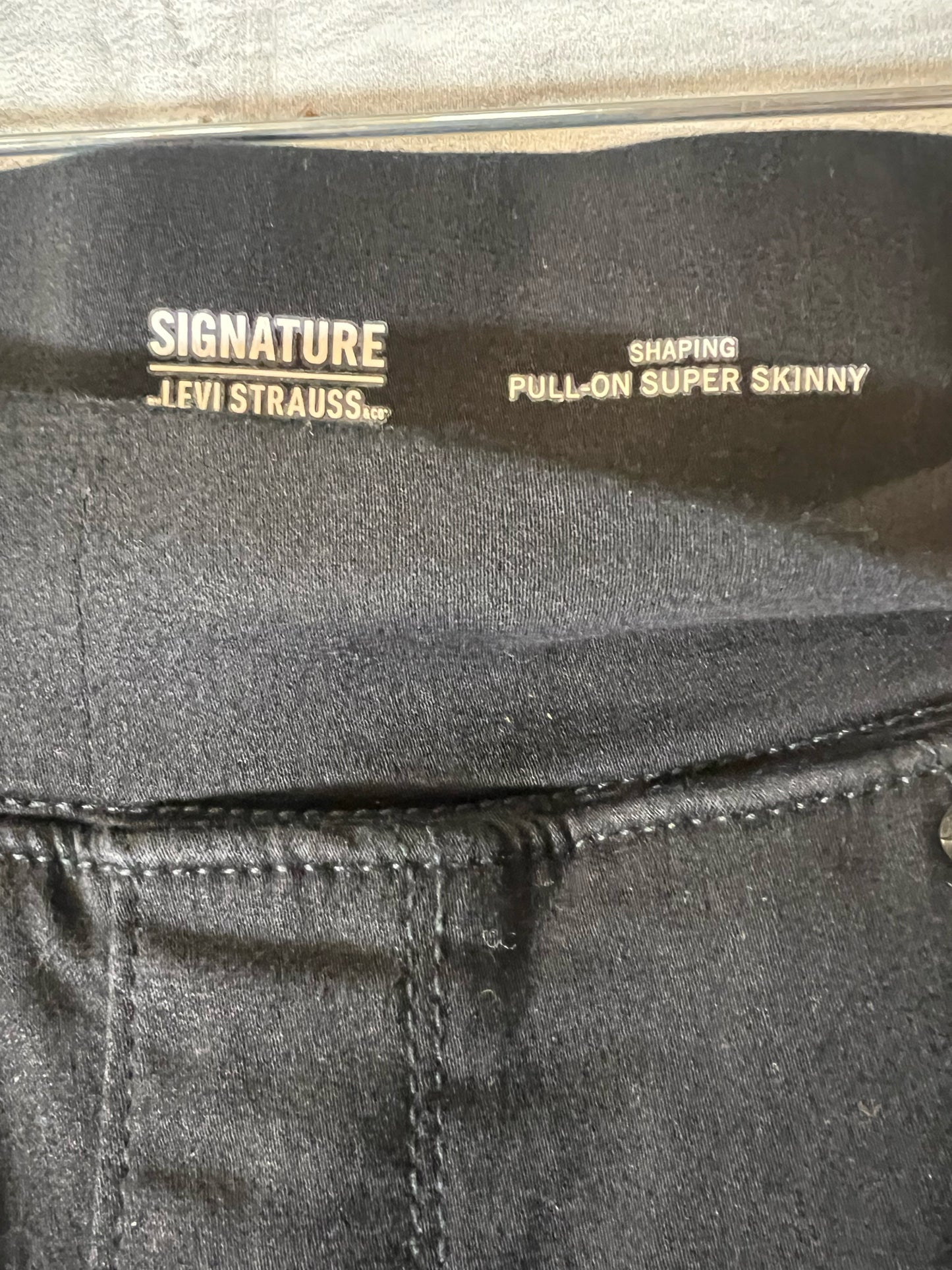 Levi's Size 14 Used but NWT Jeans