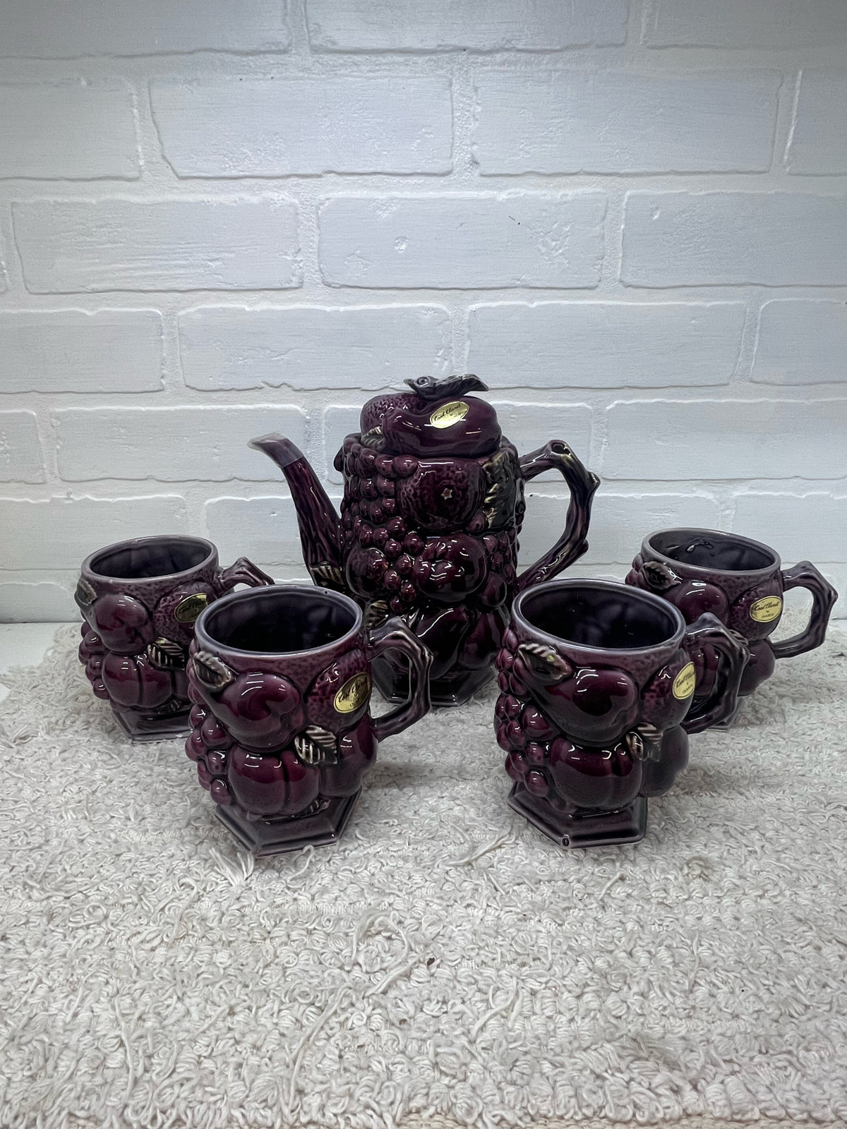Inarco "Cool Claret" Plum Colored Ceramic Coffee Pot w/ 4 Mugs Circa 1960's