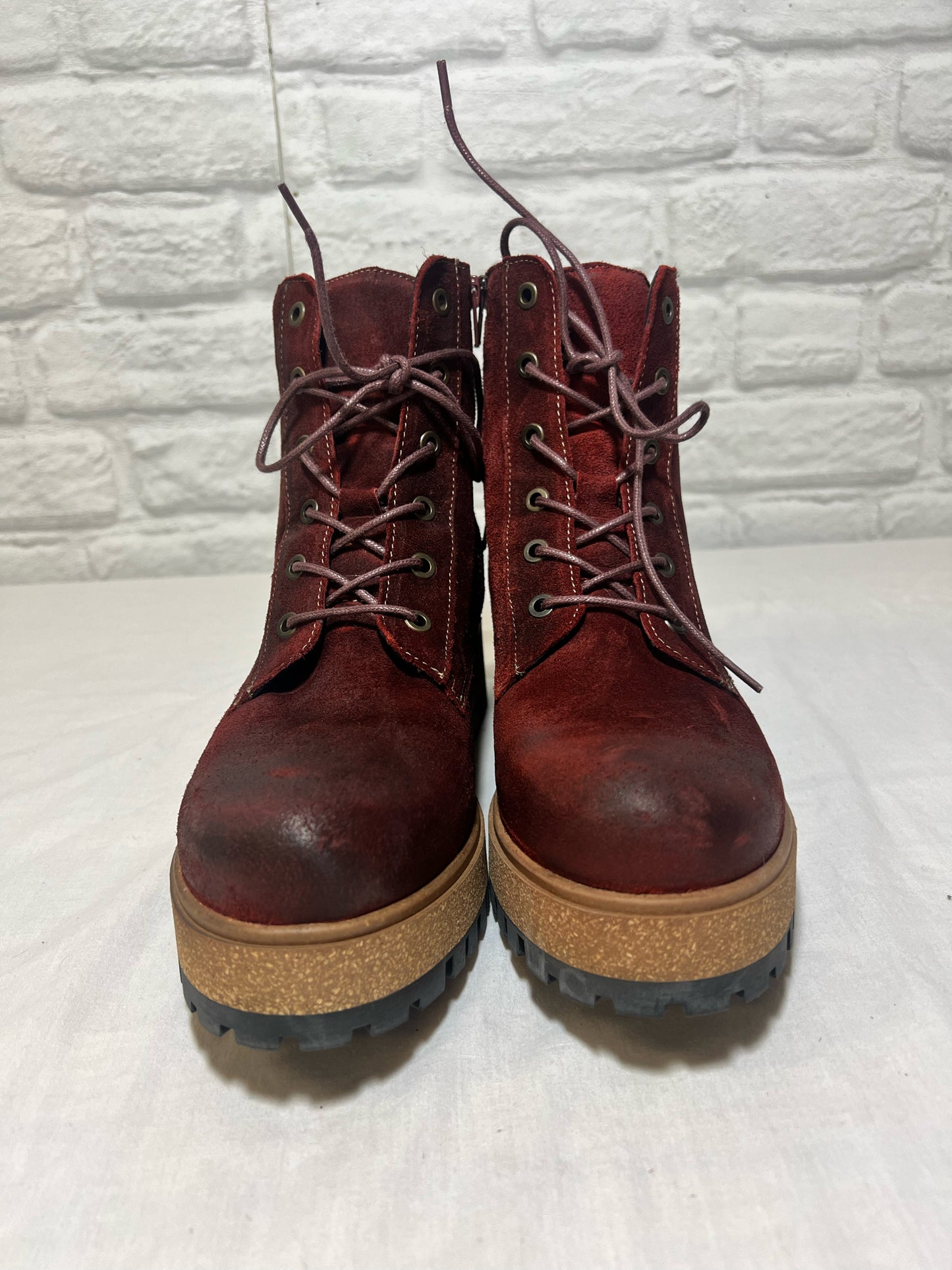 Taos Main Street style boots size 11-11.5 medium women's rugged garnet