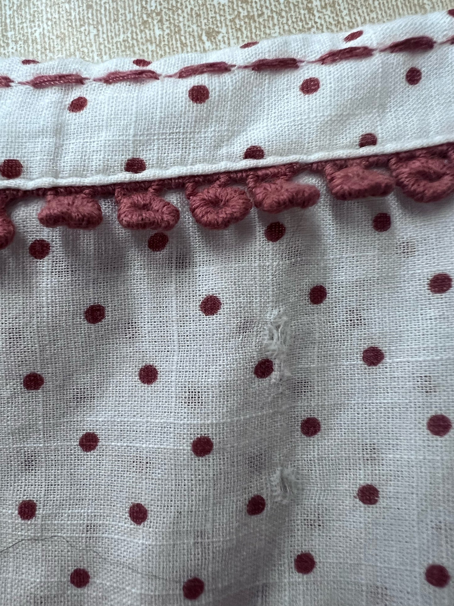 Size M Anthropologie Brown & White Dotted Embroidered Blouse