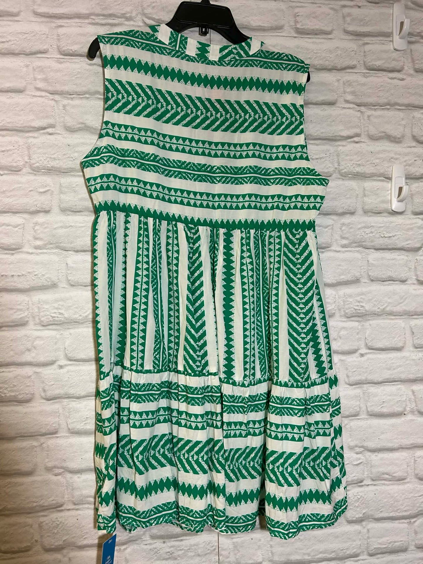 Size L Cupshe NWT Green & White Sundress