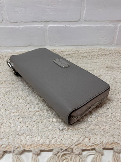MICHAEL Michael Kors Gray Pebbled Leather Wristlet Wallet