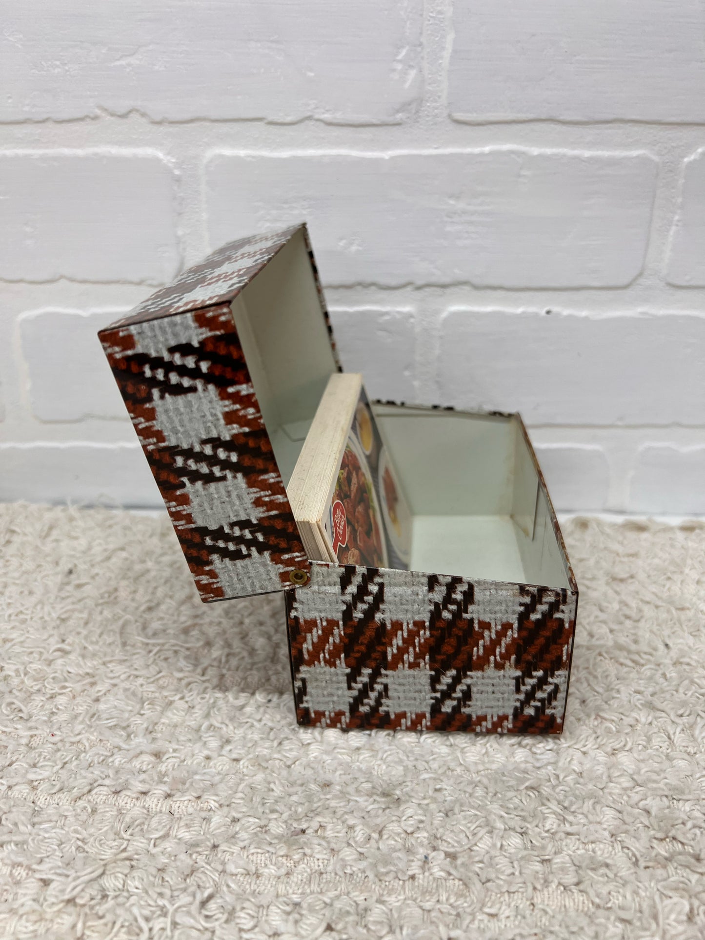 Syndicate Mfg. Co. Recipe Box - Brown Plaid - Circa 1980's