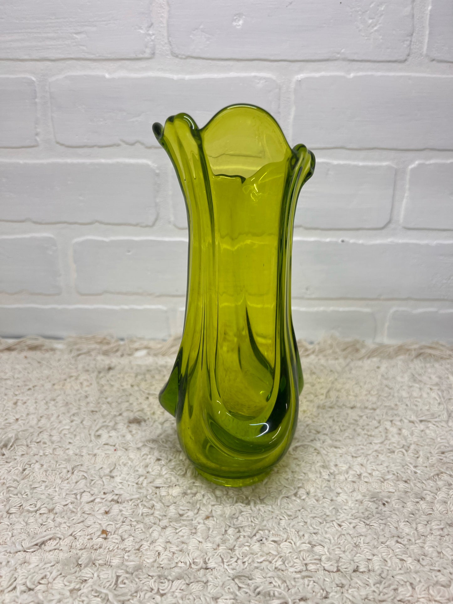 Viking Glass MCM Avocado Green Epic Drape Vase 8 Inch