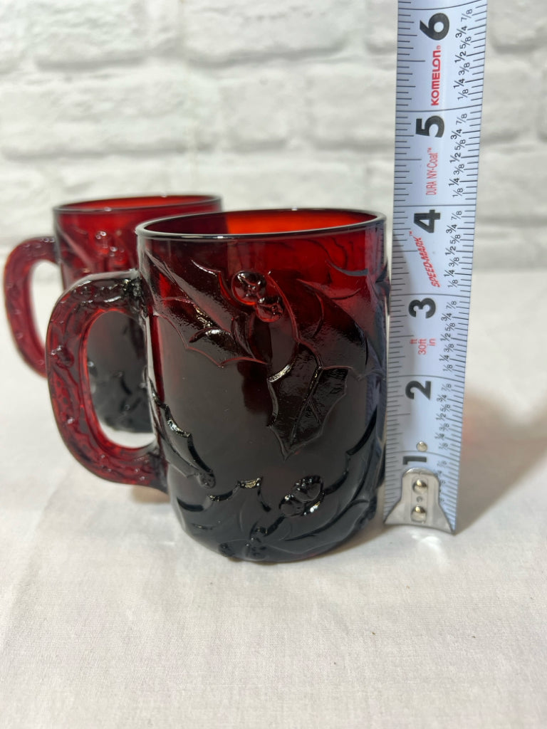 Arocroc France Mug Set (2) ruby red santa holly