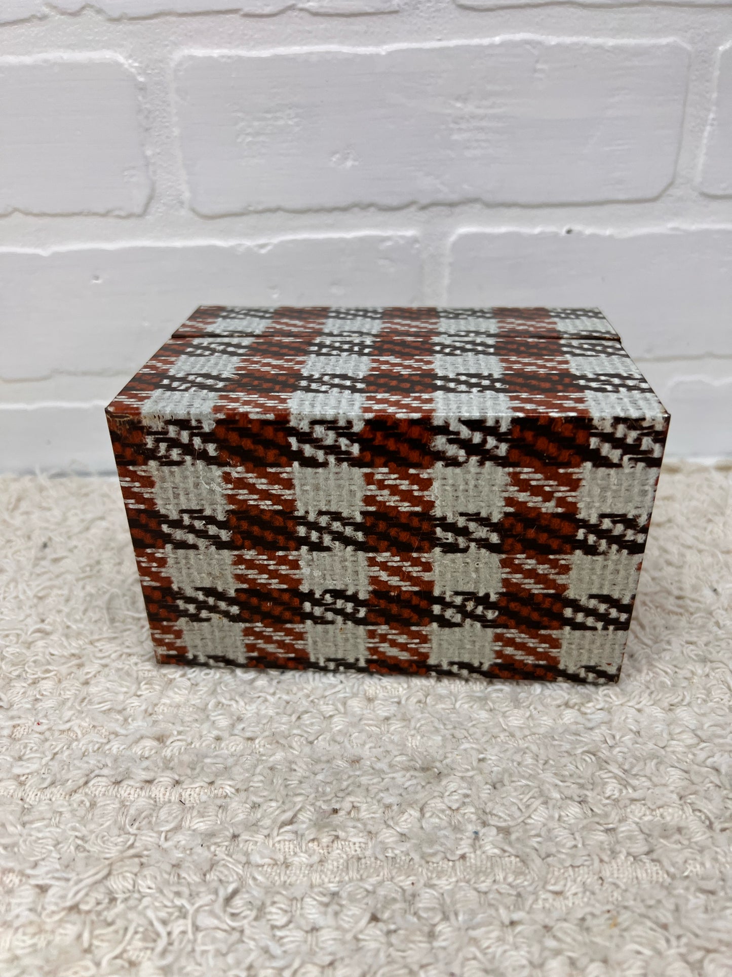 Syndicate Mfg. Co. Recipe Box - Brown Plaid - Circa 1980's