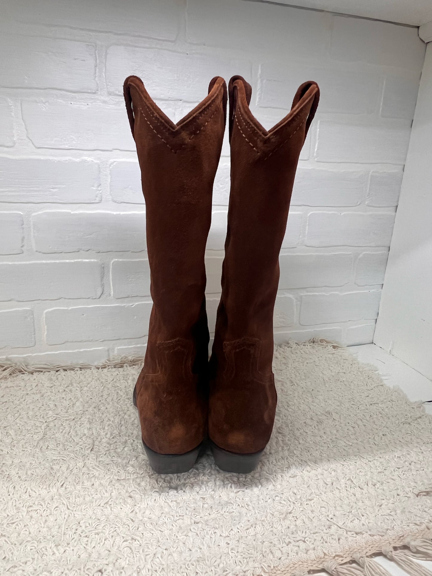 Frye Size 7 Sacha Tall Western Boots Brown Suede Leather