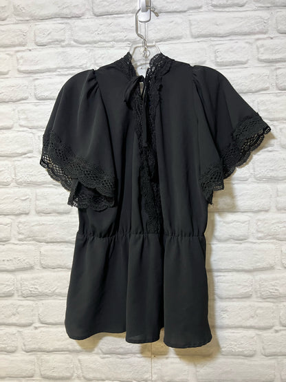 Size 2X Unbranded black lacy blouse