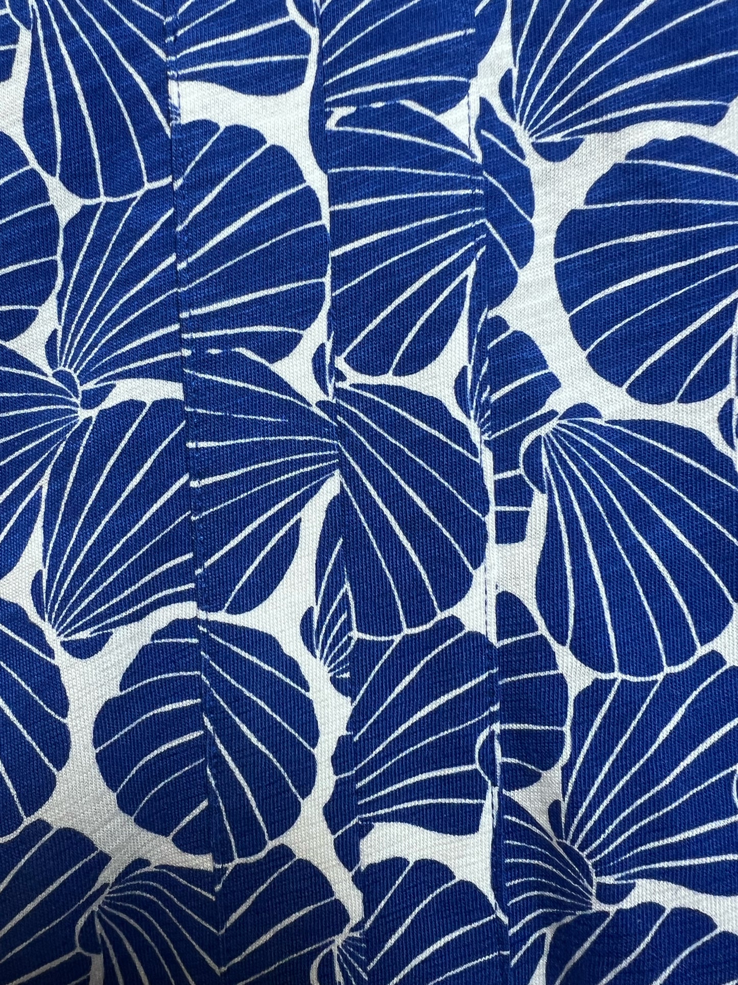 Size L Boden BLue & White Scallop Shell Pattern Cotton Blend Summer Blouse
